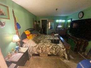 Undisclosed Address #A11885602, North Lauderdale FL 33068