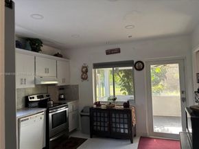 4609 Bayberry Ln, Tamarac FL 33319