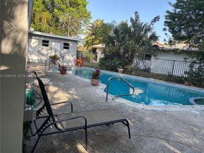 4609 Bayberry Ln, Tamarac FL 33319