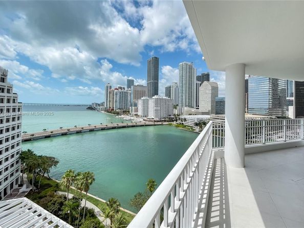 701 Brickell Key Blvd 1512, Miami FL 33131