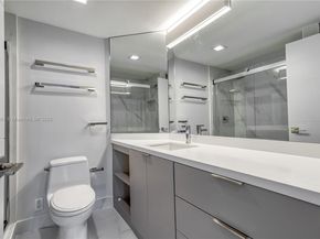 701 Brickell Key Blvd 1512, Miami FL 33131