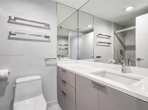 701 Brickell Key Blvd 1512, Miami FL 33131