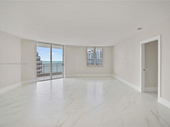 701 Brickell Key Blvd 1512, Miami FL 33131