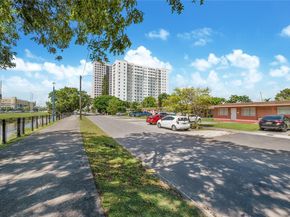10815 SW 7th Ter, Sweetwater FL 33174