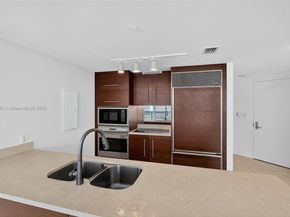 465 Brickell Ave 2002, Miami FL 33131