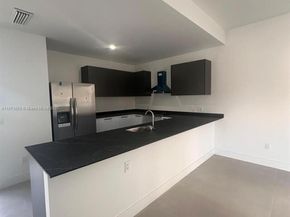 538 NW 17th Ave, Fort Lauderdale FL 33311