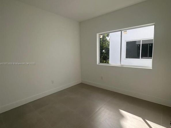 538 NW 17th Ave, Fort Lauderdale FL 33311