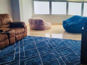1100 NE 191st St 33, Miami FL 33179