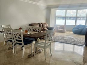 1100 NE 191st St 33, Miami FL 33179