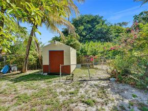45 NW 127th St, North Miami FL 33168