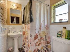 45 NW 127th St, North Miami FL 33168