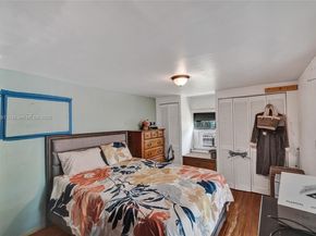 45 NW 127th St, North Miami FL 33168