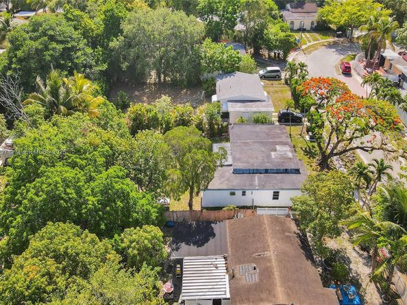 45 NW 127th St, North Miami FL 33168
