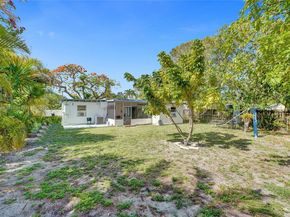 45 NW 127th St, North Miami FL 33168