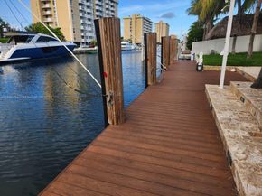 2055 Arch Creek Dr, North Miami FL 33181