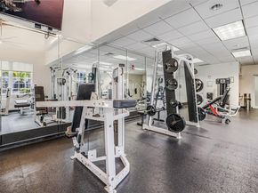 20990 NE 30th Pl, Aventura FL 33180