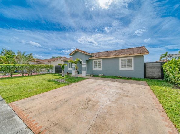 12542 SW 223rd St, Miami FL 33170