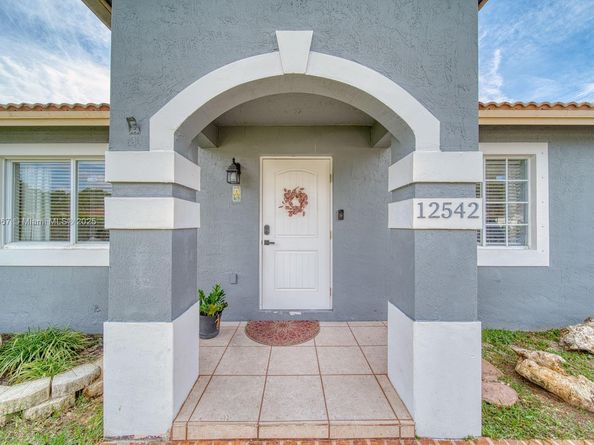 12542 SW 223rd St, Miami FL 33170