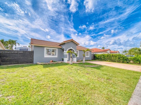 12542 SW 223rd St, Miami FL 33170