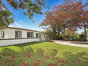 990 NE 159th St, North Miami Beach FL 33162