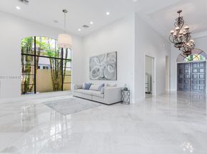 17937 Villa Club Way, Boca Raton FL 33496