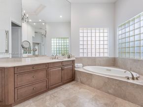 17937 Villa Club Way, Boca Raton FL 33496