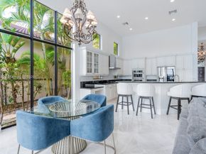 17937 Villa Club Way, Boca Raton FL 33496