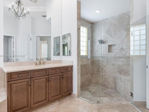 17937 Villa Club Way, Boca Raton FL 33496