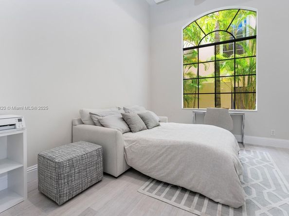 17937 Villa Club Way, Boca Raton FL 33496