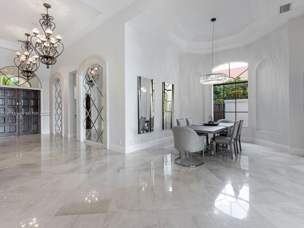 17937 Villa Club Way, Boca Raton FL 33496