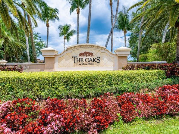 17937 Villa Club Way, Boca Raton FL 33496