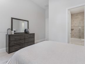 17937 Villa Club Way, Boca Raton FL 33496
