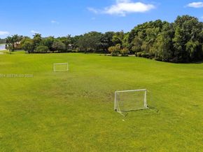 4361 Mahogany Ridge Dr, Weston FL 33331