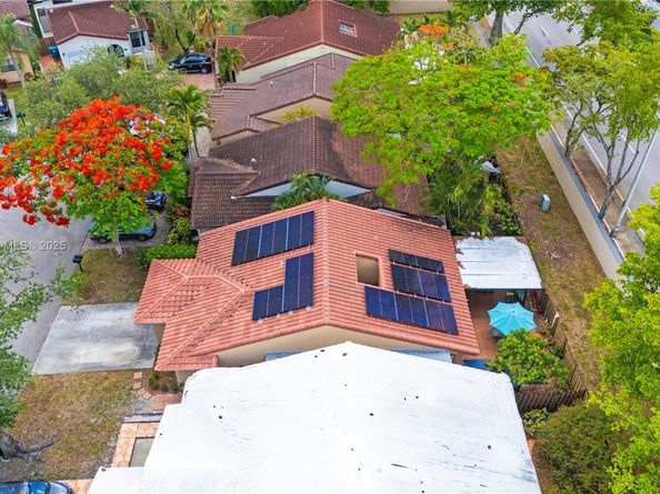17320 NW 66th Pl, Hialeah FL 33015