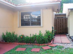 17320 NW 66th Pl, Hialeah FL 33015