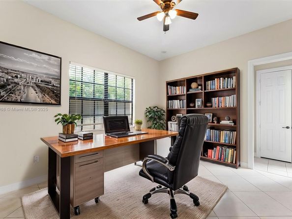 3816 NW 88th Ter, Cooper City FL 33024
