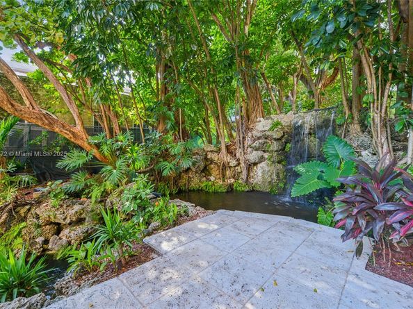 2951 S Bayshore Dr 710, Miami FL 33133