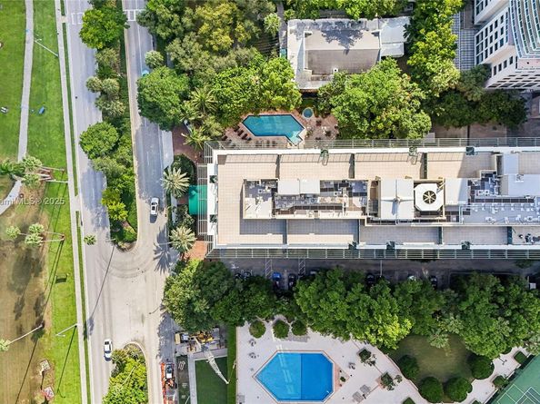 2951 S Bayshore Dr 710, Miami FL 33133