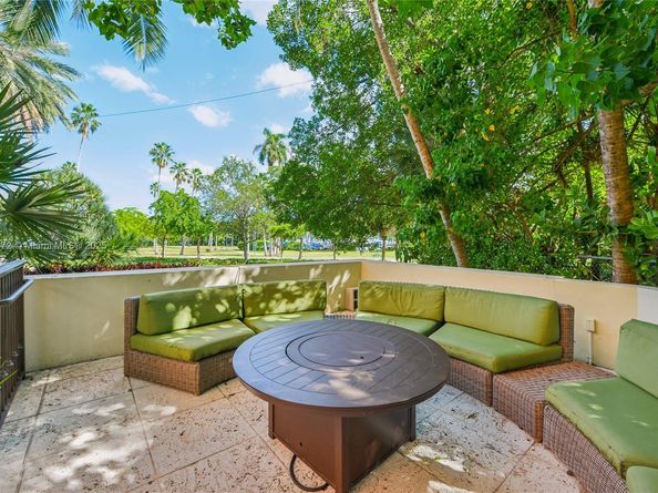 2951 S Bayshore Dr 710, Miami FL 33133