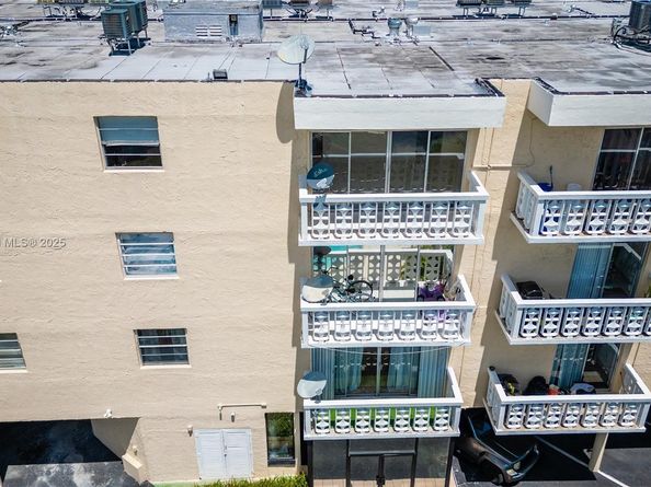 1801 NE 140th St 306, North Miami FL 33181