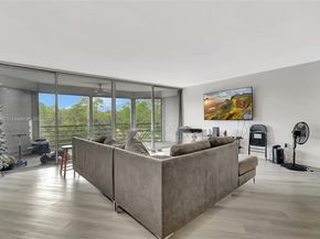 1301 NE 191st St F417, Miami FL 33179