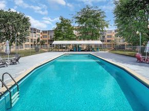 1301 NE 191st St F417, Miami FL 33179