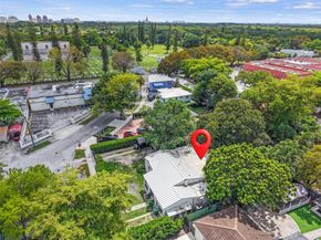 700 SW 44th Pl, Miami FL 33134