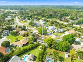 155 Kings Way, Royal Palm Beach FL 33411