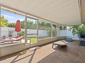 155 Kings Way, Royal Palm Beach FL 33411