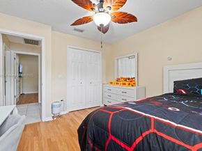 155 Kings Way, Royal Palm Beach FL 33411