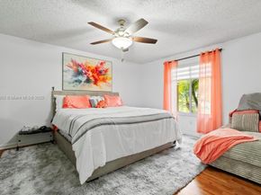 155 Kings Way, Royal Palm Beach FL 33411