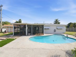 1441 NE 42nd St, Oakland Park FL 33334