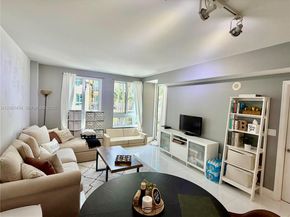 7355 SW 89th St 526N, Miami FL 33156