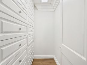 3026 Flamingo Dr, Miami Beach FL 33140